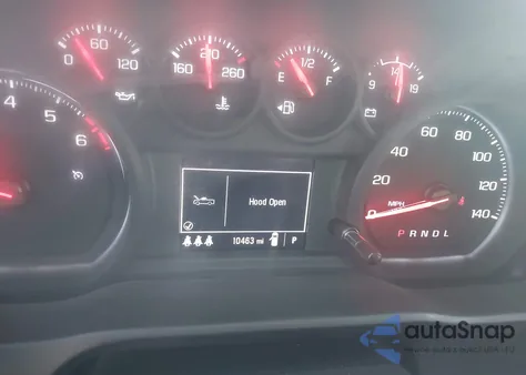 2025 Chevrolet Silverado 1500 2Wd Short Bed Custom z USA, uszkodzony, nr VIN 3GCPABEK4SG117192